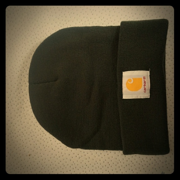 Army Green beanie - Picture 1 of 2